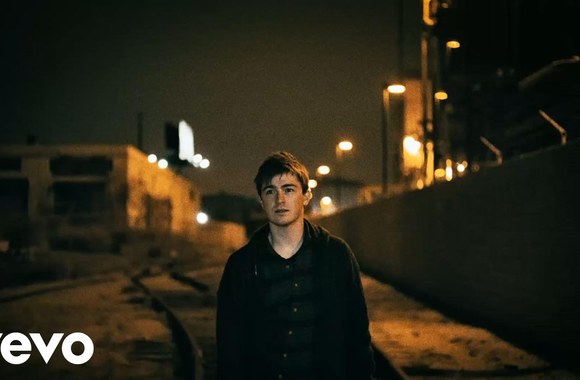 digitalism-wolves-ft-youngblood-hawke