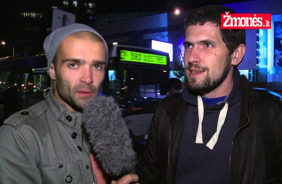 VIDEO kadras: \"Lietuvos balso\" reporterio Šarūno Kirdeikio reportažas apie lazerių šou