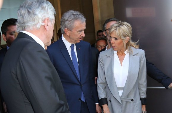 Mados namų „Dior“ švenčia 70 m. jubiliejų - pristatyta aukštosios mados kolekcija ir atidaryta retrospektyvinė paroda