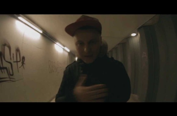 VIDEO kadras: „Z on A“ ft. „Cherry on top“ – „Come Around“