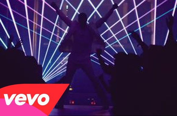 VIDEO kadras: Naujausia Ricky Martino daina „Come With Me“