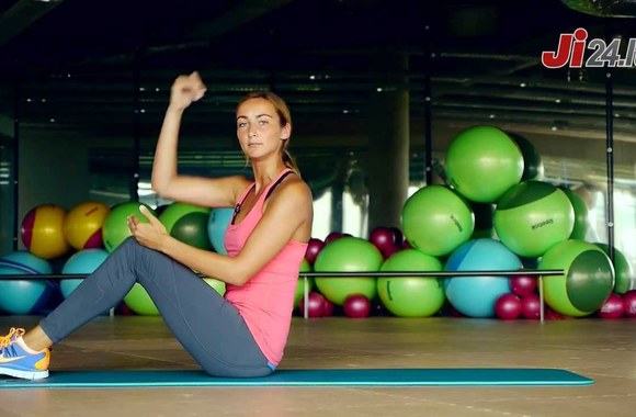 VIDEO kadras: Trenerės Giedrės Bernotaitės pratimai figūrai dailinti 