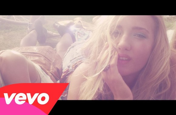 VIDEO kadras: Originalioji „Sonnentanz (Sun Don\'t Shine)“