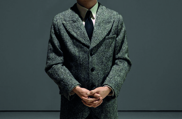 Maurizio Cattelano menas