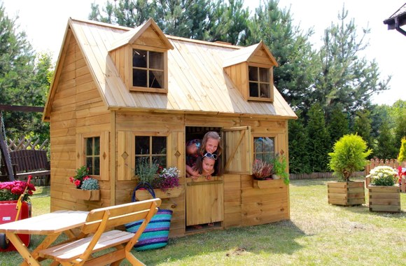 Vaikų žaidimo nameliai – ir pramoga, ir nauda