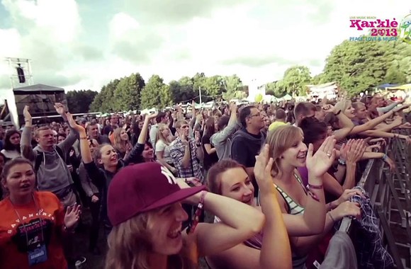 VIDEO kadras: „Biplan“ – „O mes prie jūros“