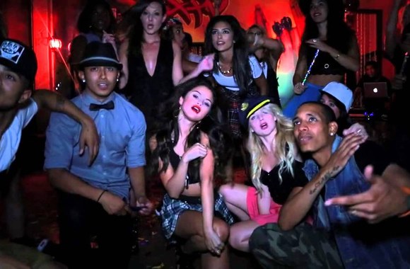 VIDEO kadras: Selena Gomez – „Birthday“