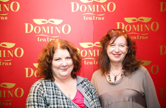 Larisa Kalpokaitė (kairėje)