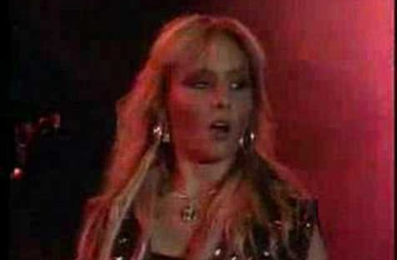 warlock-burning-the-witches