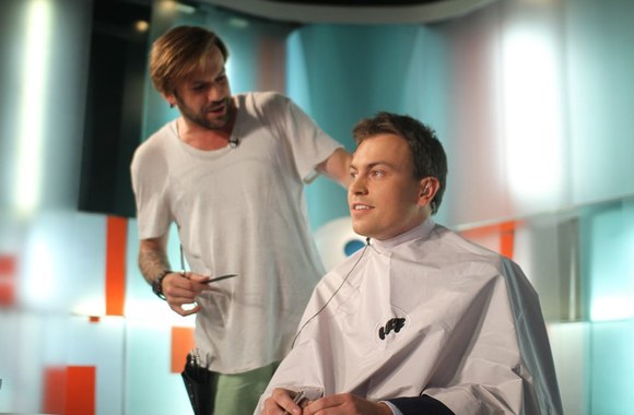 Valerijus Gigevičius kerpa Viktorą Jakovlevą