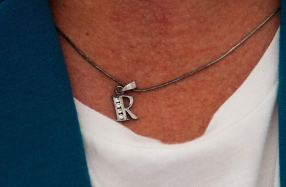 Mariaus Jampolskio pakabukas