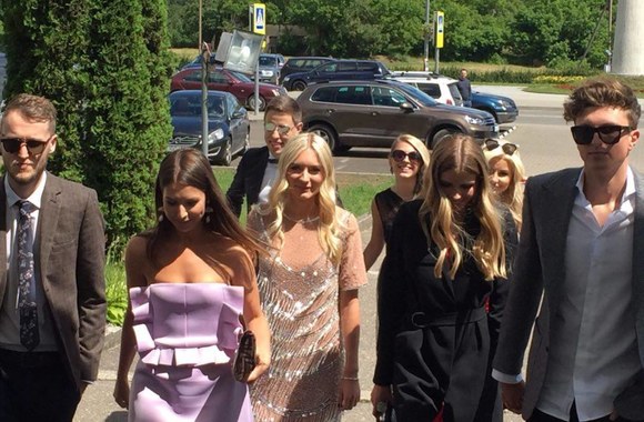 Mindaugas Kuzminskas amžiną meilę Eglei Andreikaitei prisiekė Varėnos bažnyčioje