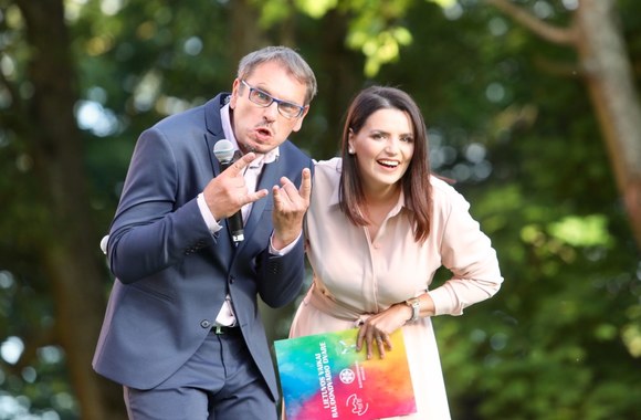 Tautiškos giesmės giedojimas