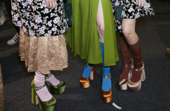 Avalynė aukšta platforma