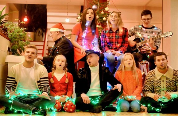 sasha-song-sia-nakti-per-kaledas-acoustic