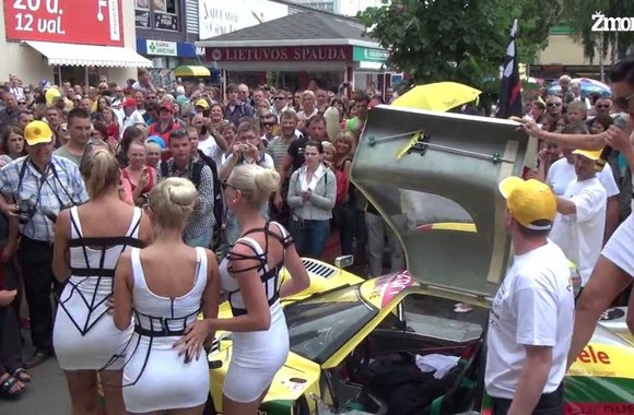 VIDEO kadras: „Pop Ladies“ – „Tai, kas geriausia – lenktynės“