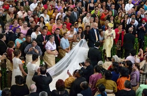 Tongos karališkųjų vestuvių akimirka