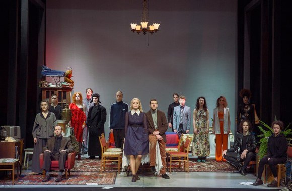 Spektaklis „Pažemintieji ir nuskriaustieji“