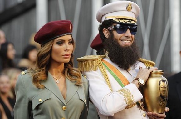 Sacha Baronas Cohenas su žavia palydove