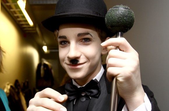 Dainų šou „Žvaigždžių duetai“ dalyviai atliko dainas iš žinomų filmų. 