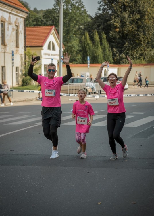 „Danske Bank Vilniaus maratone“ – „Aplenkime vėžį“ komanda / Andrejaus Ganevič nuotr.