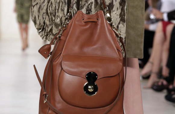 Ralph Lauren 2015 m. pavasario-vasaros kolekcijos modelis