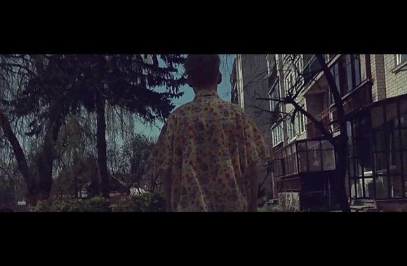 VIDEO kadras: ba. „Tai Ne Žmogus“