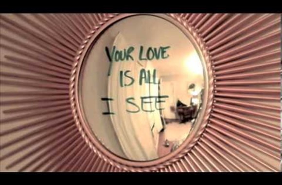 VIDEO kadras: Erico Claptono klipas „Every Little Thing“