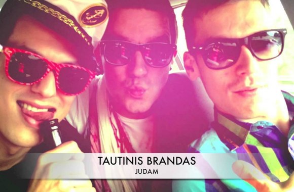 VIDEO kadras: Grupės „Tautinis brandas“ daina „Judam“