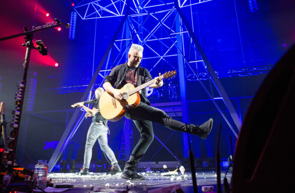 Kauną sudrebino jubiliejinis Andriaus Mamontovo koncertas