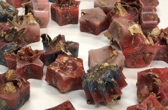 Pakūros iš žvakių likučių/A. Oslapo nuotr.