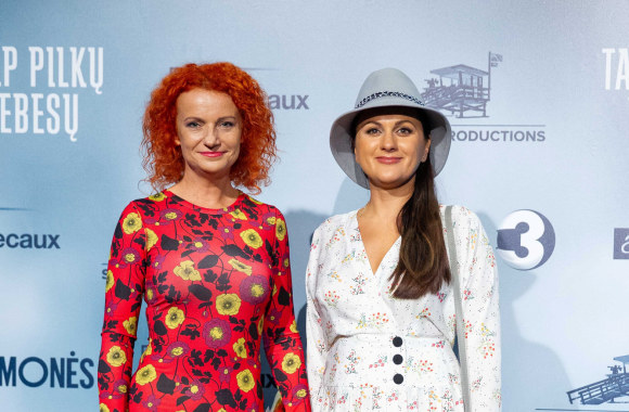 Filmo „Tarp pilkų debesų“ premjera 