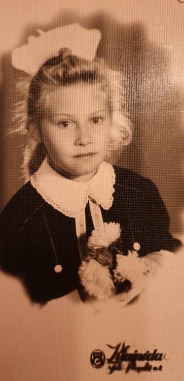 Žurnalistė Rita Valantytė vaikystėje / Asmeninio albumo nuotr.