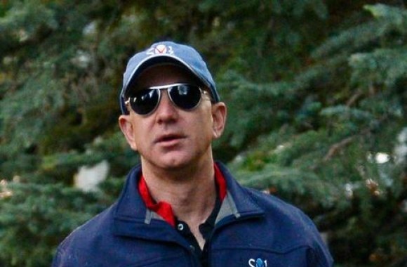 „Amazon“ įkūrėjas ir vadovas Jeffas Bezosas