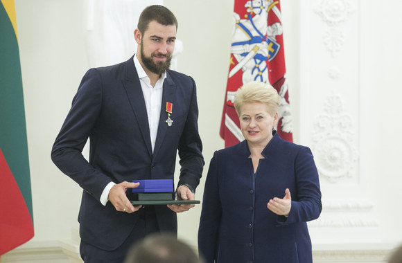 Jonas Valančiūnas ir Dalia Grybauskaitė