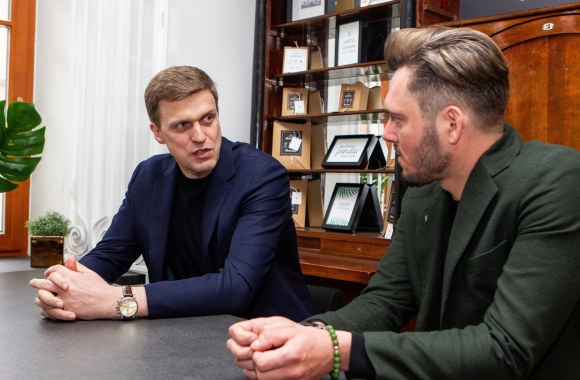 Dainius Adomaitis laidoje „Džentelmenų pokalbiai“/Pauliaus Peleckio/„Žmonės Foto“ nuotr.