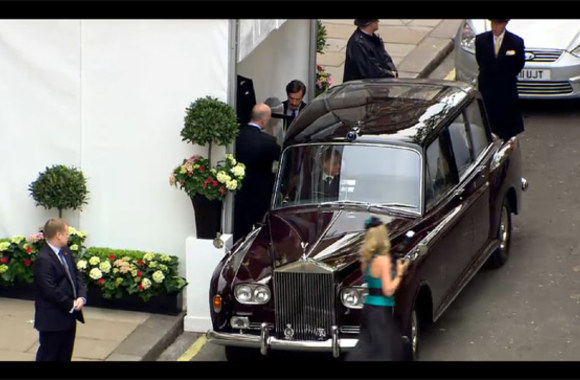 Kate Middleton lipa į limuziną