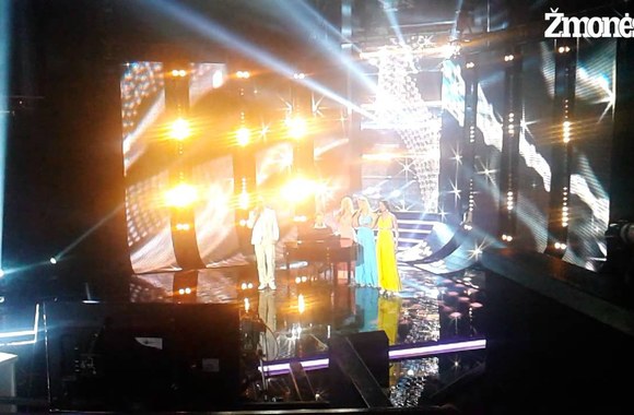 VIDEO kadras: Pop Ladies“ merginų ir Jono Jonušo daina mamai