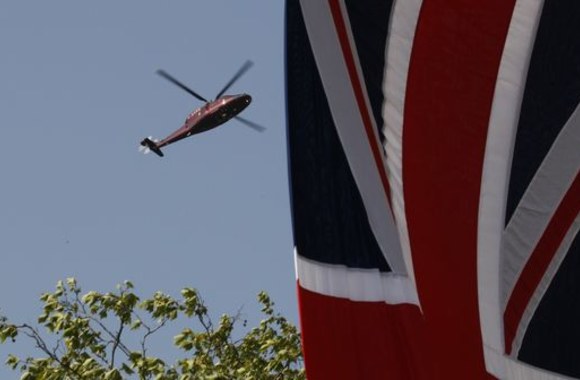 Jaunavedžiai paliko Bakingamo rūmus