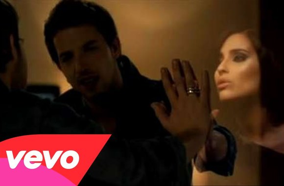 VIDEO kadras: Jamesas Morrisonas ir Nelly Furtado „Broken Strings“: