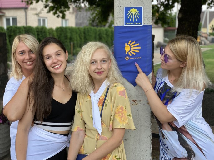 „Draugystė veža“ komandos „Mums pakeliui“ kelionės per Lietuvą akimirka