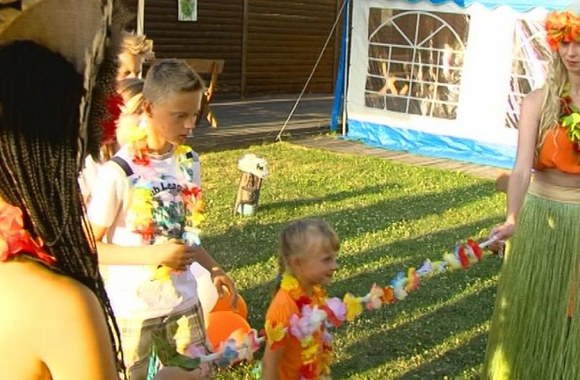 Inga Stumbrienė daugiavaikei šeimai surengė teminį vakarėlį