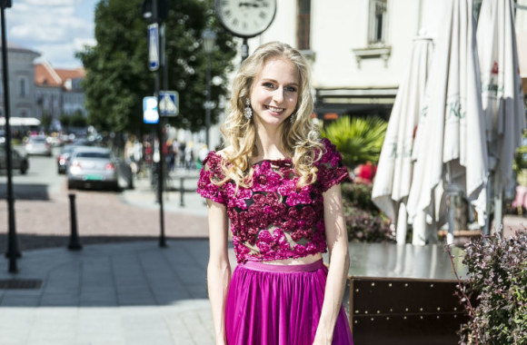 Vilniuje įsikūrusios Vytauto Didžiojo gimnazijos abiturientai atsiėmė brandos atestatus