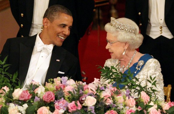 Barackas Obama su karaliene Elizabeth II