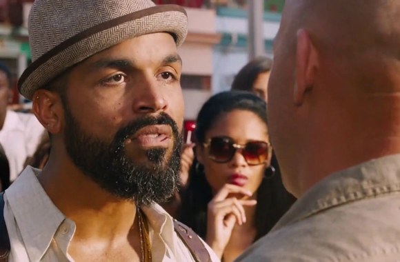 klaidos-ir-nesamones-filmo-fransizeje-greiti-ir-isiute-play