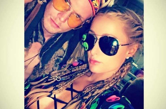 Paris Hilton su broliu Barronu