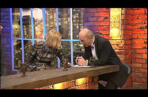 VIDEO kadras: Verslininkė Irena Marozienė piršosi Arūnui Valinskui