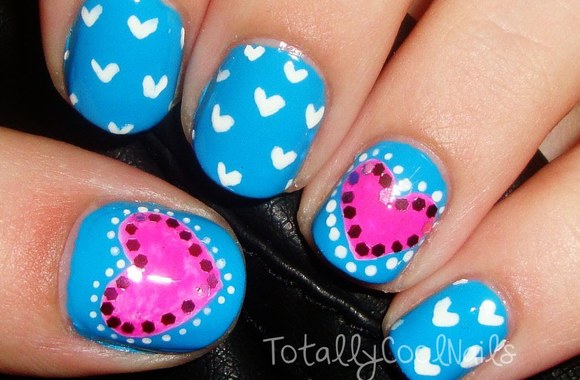 VIDEO kadras: Valentino dienos manikiūras