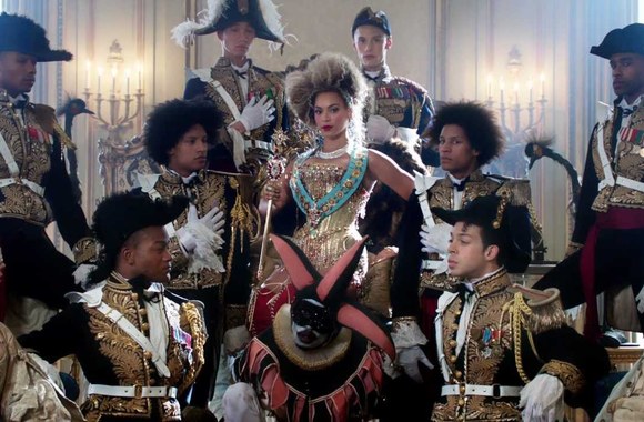 VIDEO kadras: Beyonce pasaulinio turo „Mrs. Carter Show World Tour“ reklama