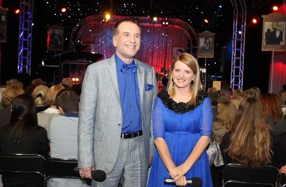 Vakaro vedėjai Saulius Pilinkus ir Guoda Pečiulytė.